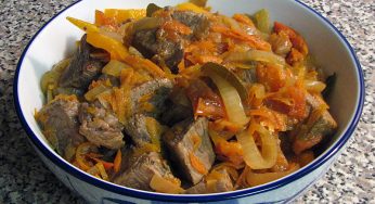 Beef Stew with Carrots and Bell Pepper