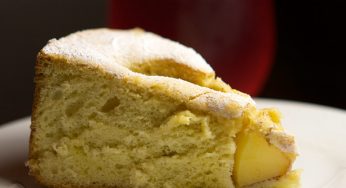 Sponge Cake with Apples