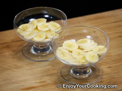 White Wine Jelly with Bananas Recipe: Step 6a
