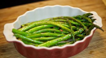 Asparagus Fried with Butter and Garlic