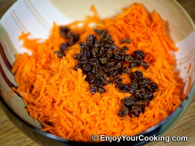 Carrots, Raisins and Ginger Salad Recipe: Step 5