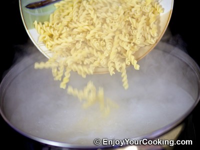 Creamy Fusilli Pasta with Broccoli and Cheese Recipe: Step 2